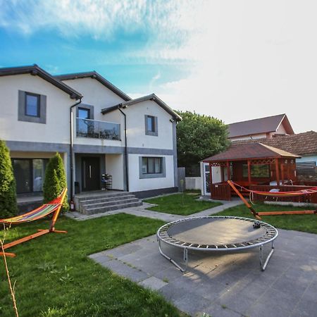 Casa Kevin 호텔 Năvodari 외부 사진